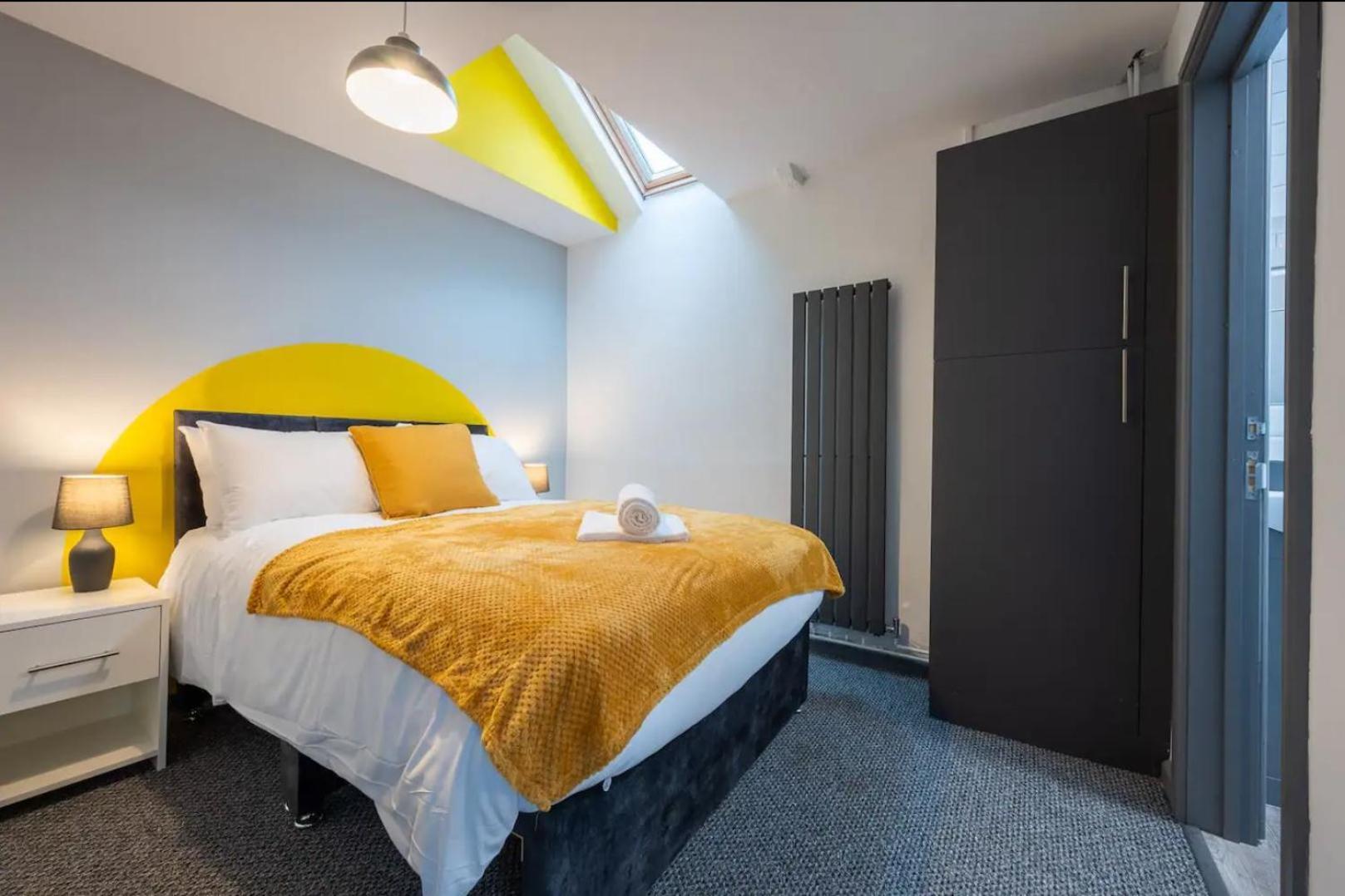 Stunning One Bedroom Apartments Near Shops & Central Cardiff Dış mekan fotoğraf