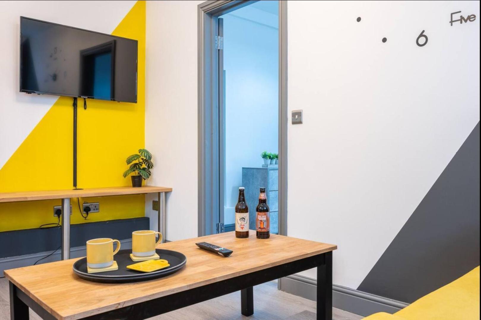 Stunning One Bedroom Apartments Near Shops & Central Cardiff Dış mekan fotoğraf
